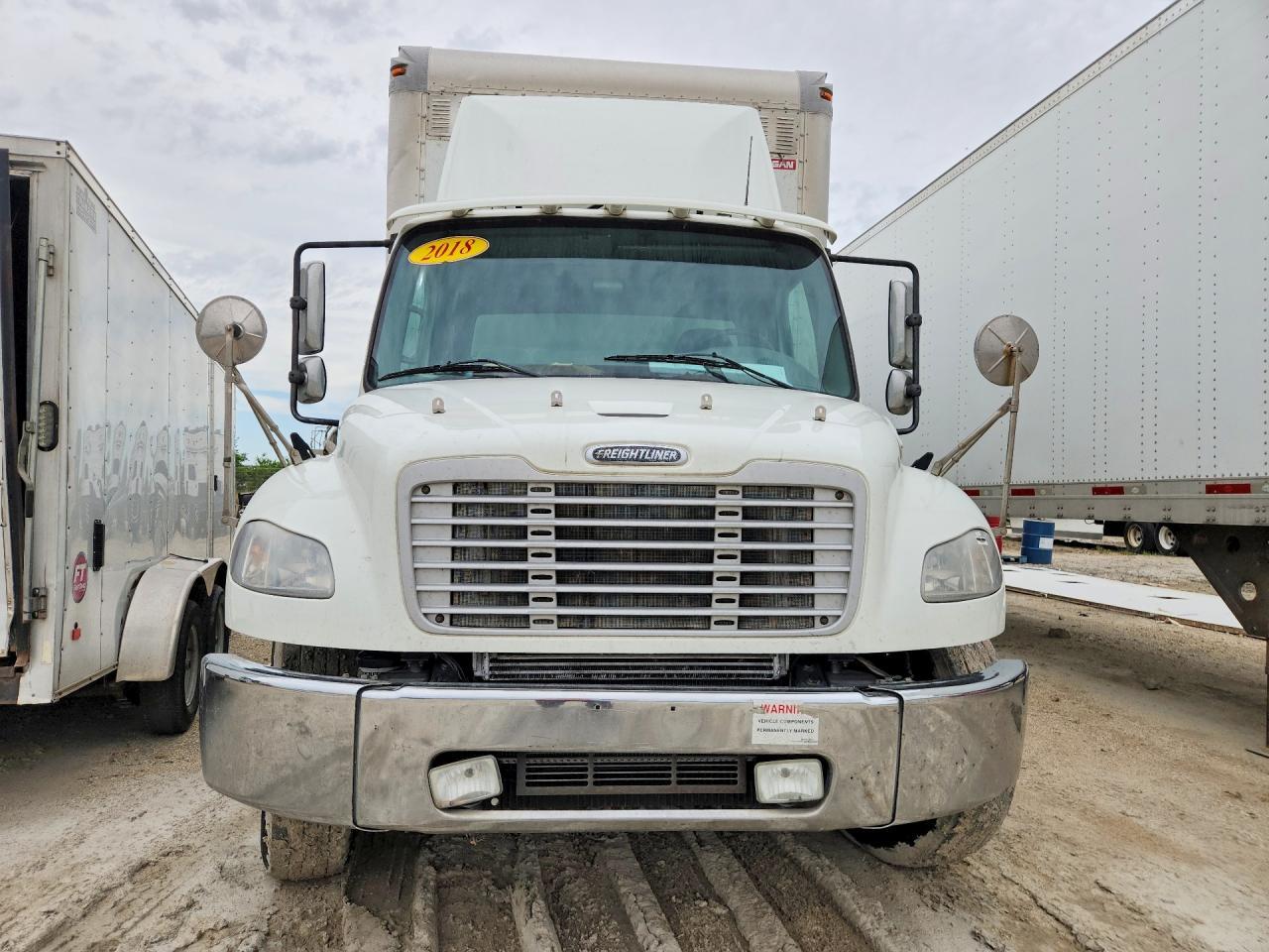 2019 Freightliner Business Class M2 BOX Truck