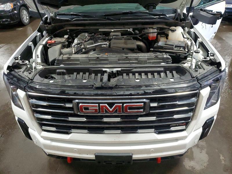 2025 GMC Sierra K3500 AT4