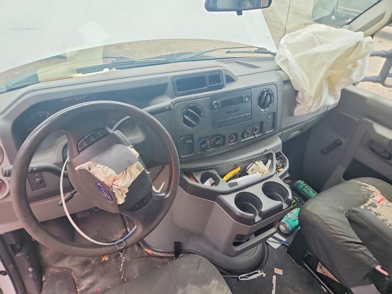 2016 Ford E350 BOX Truck