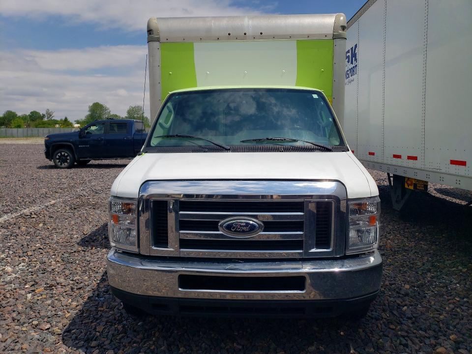 2019 Ford Econoline E350 Super Duty Cutaway Van