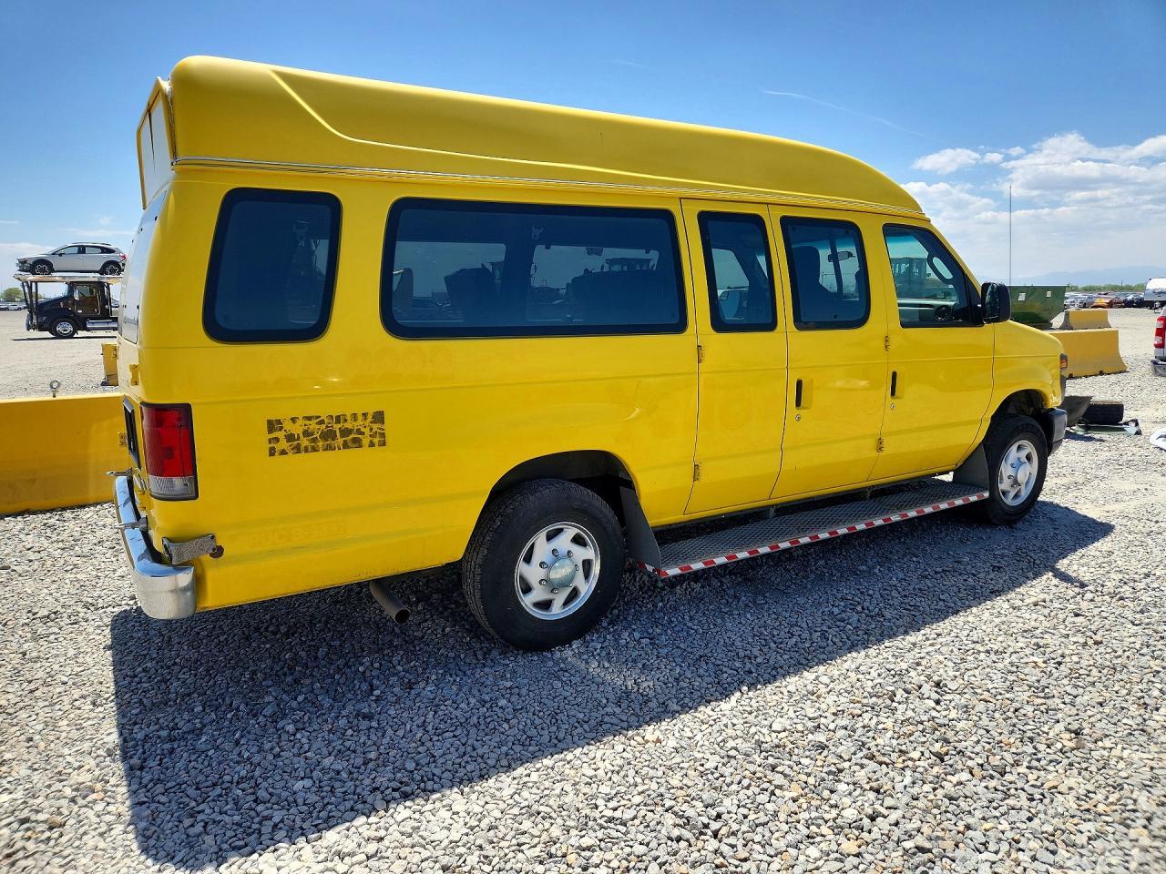 2014 Ford Econoline E250 van