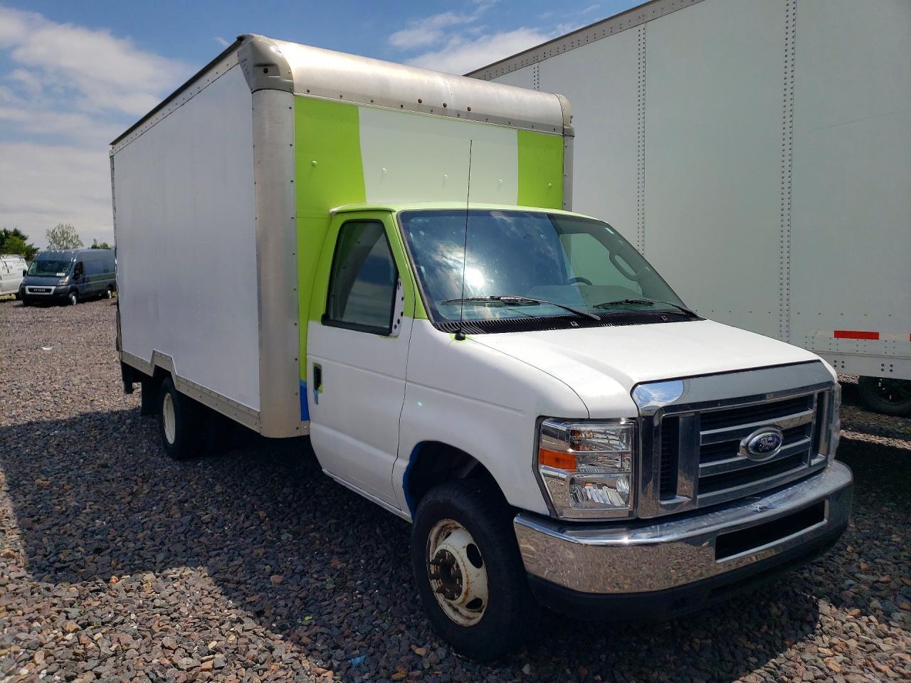 2019 Ford Econoline E350 Super Duty Cutaway Van