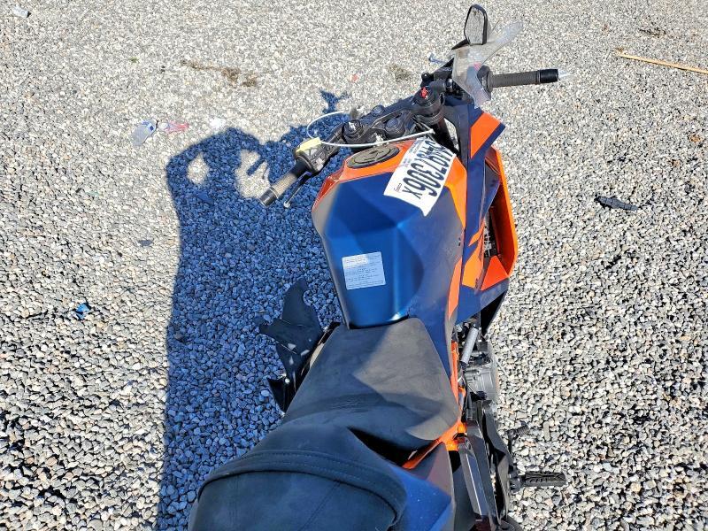 2022 KTM 390 RC