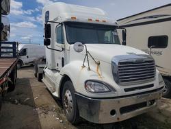 Salvage trucks for sale at Woodhaven, MI auction: 2007 Freightliner Columbia 120 Semi Truck