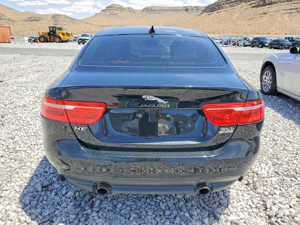 2017 Jaguar Xe Premium