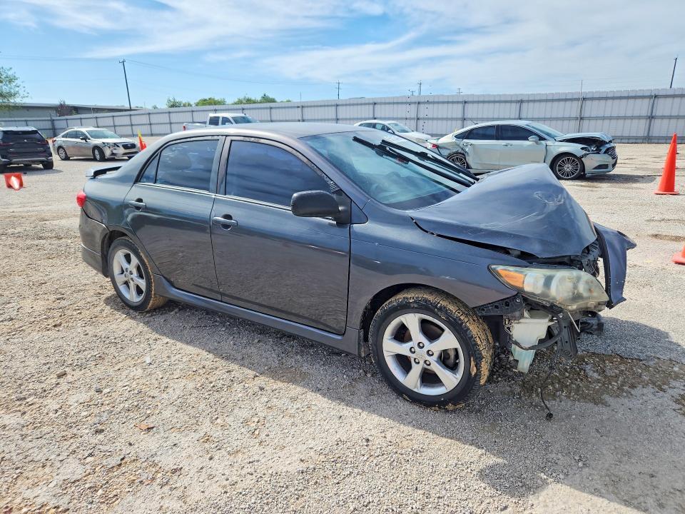 2013 Toyota Corolla s