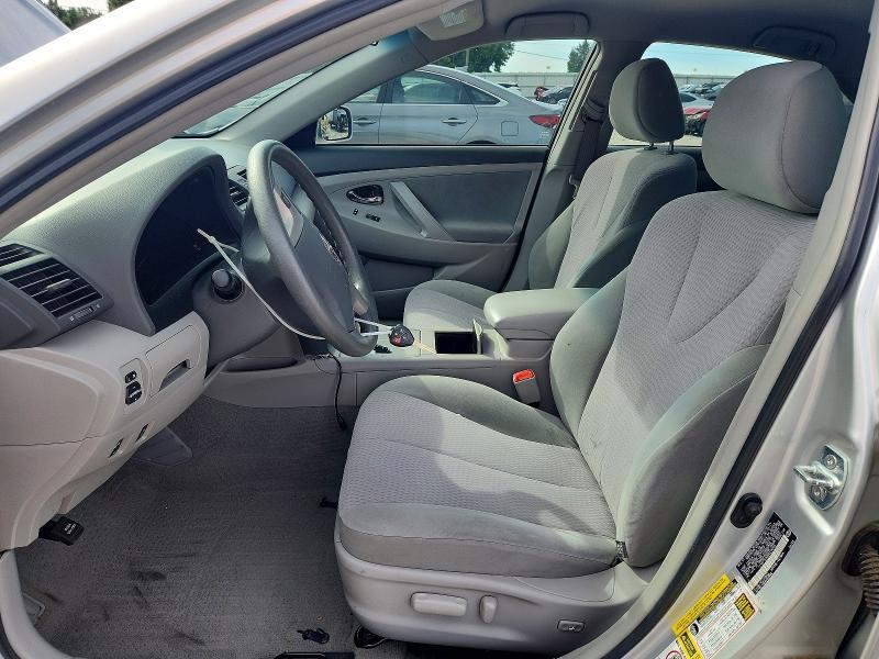 2011 Toyota Camry le