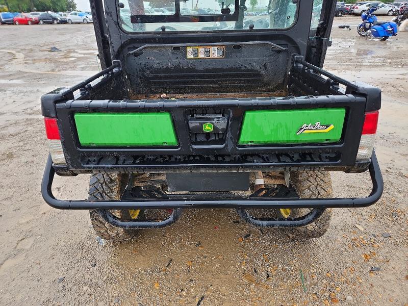 2024 John Deere XUV835R Utility Vehicle