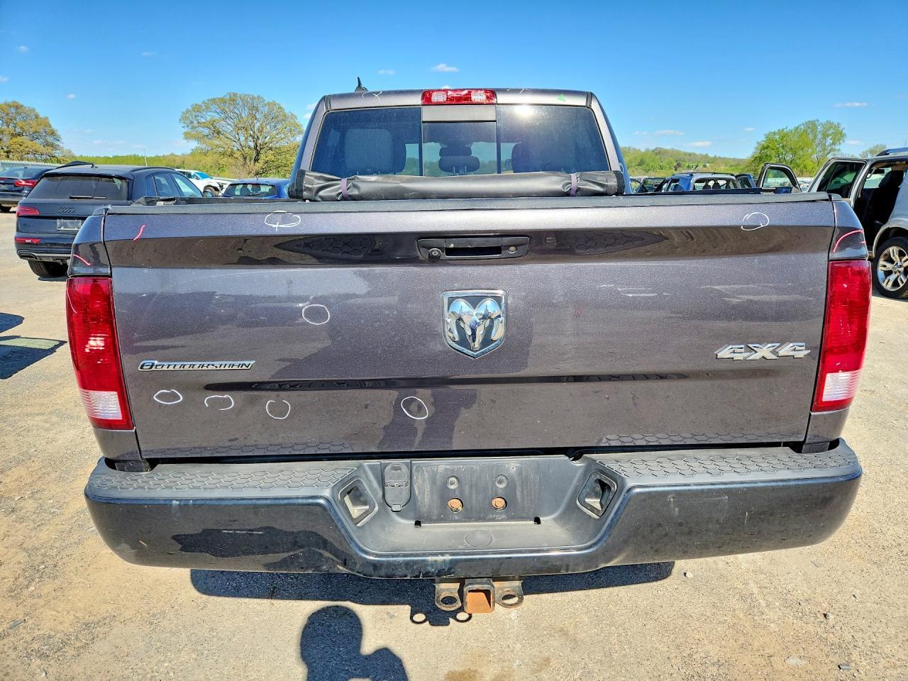 2016 Dodge RAM 1500 SLT