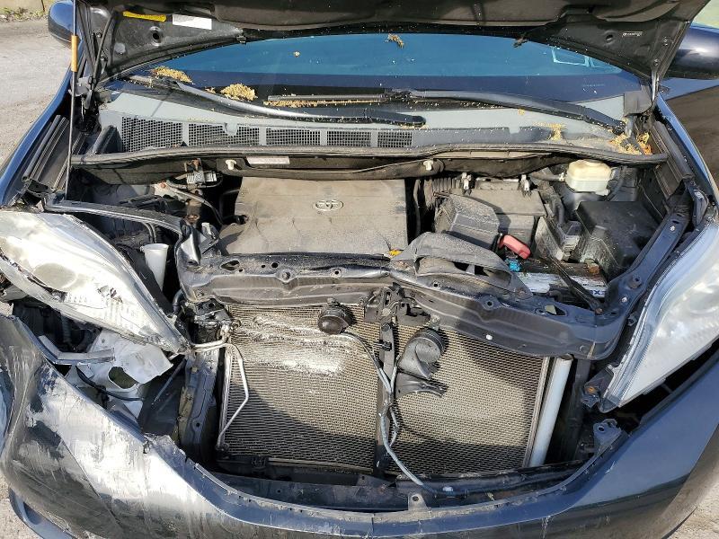 2015 Toyota Sienna le