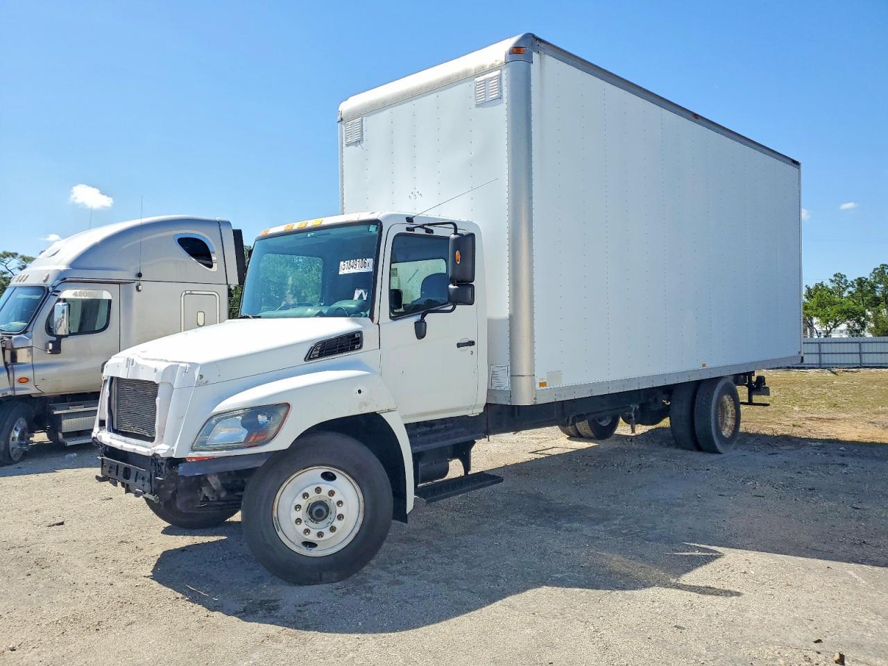 2013 Hino 258 268