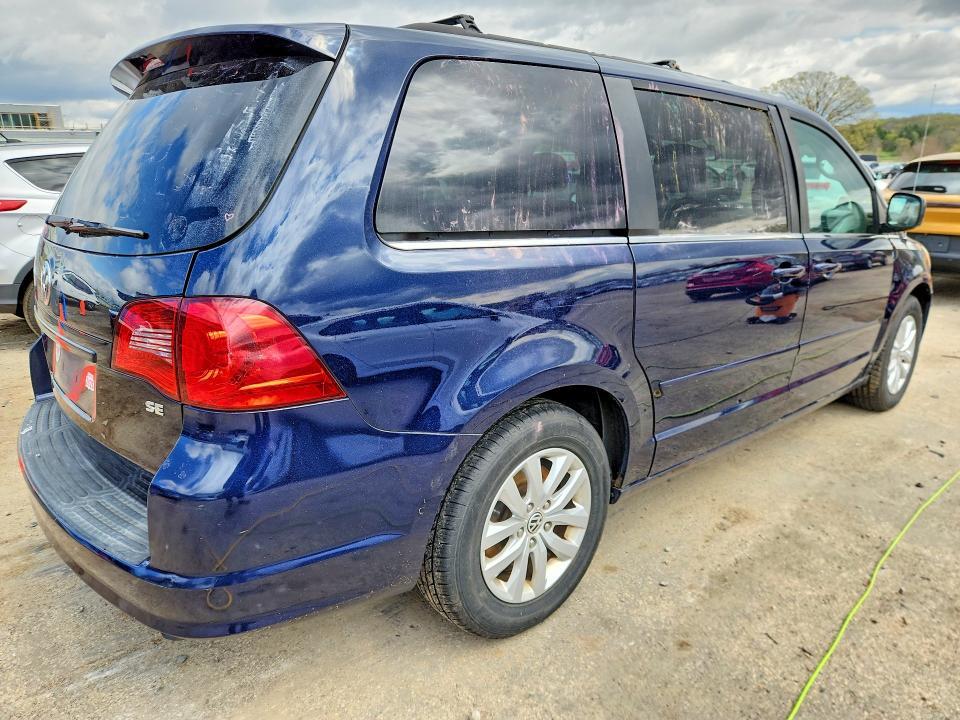 2013 Volkswagen Routan se