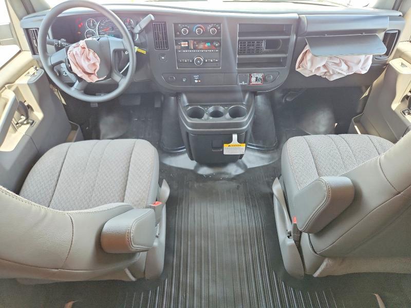 2026 Chevrolet Express G2500