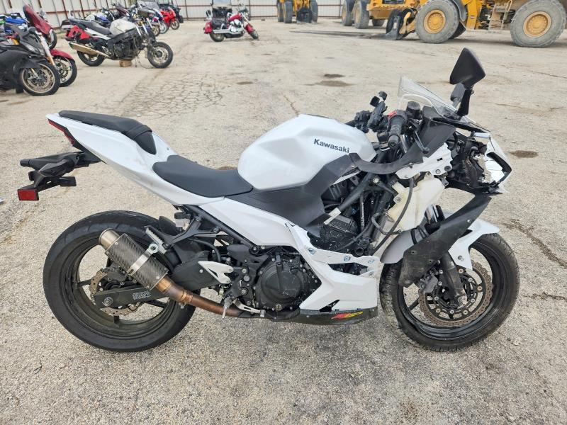 2020 Kawasaki EX400