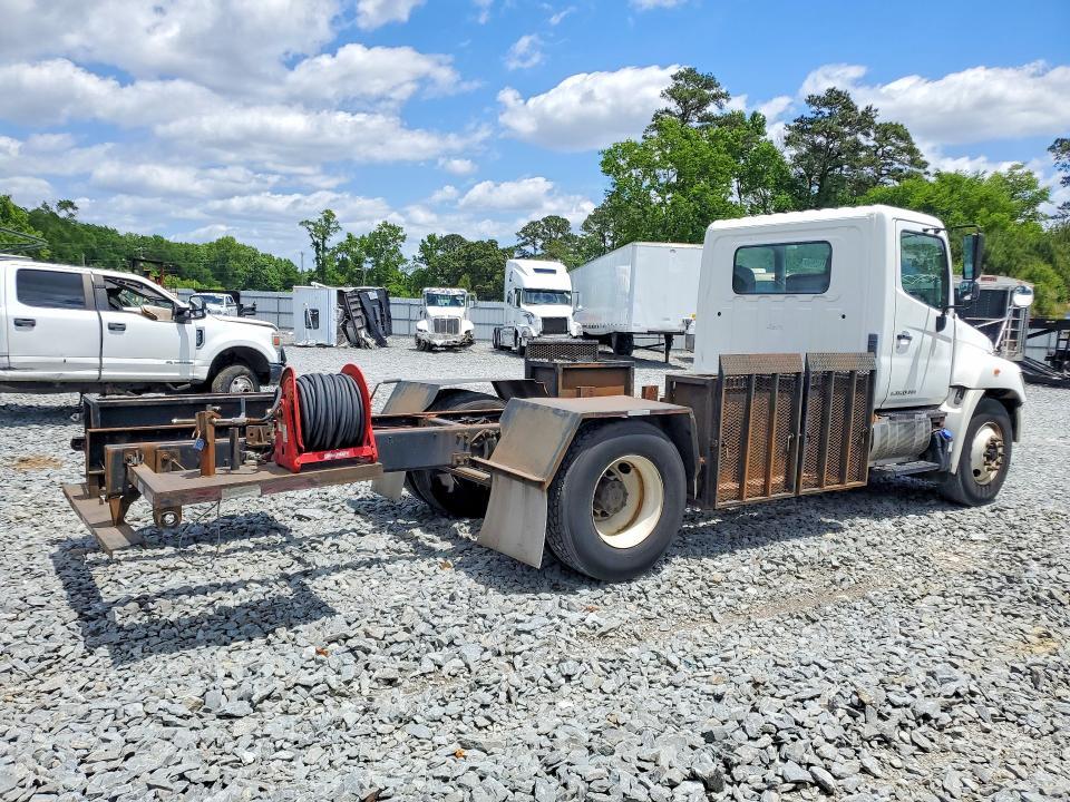 2015 Hino 338 Truck cab and Chassis