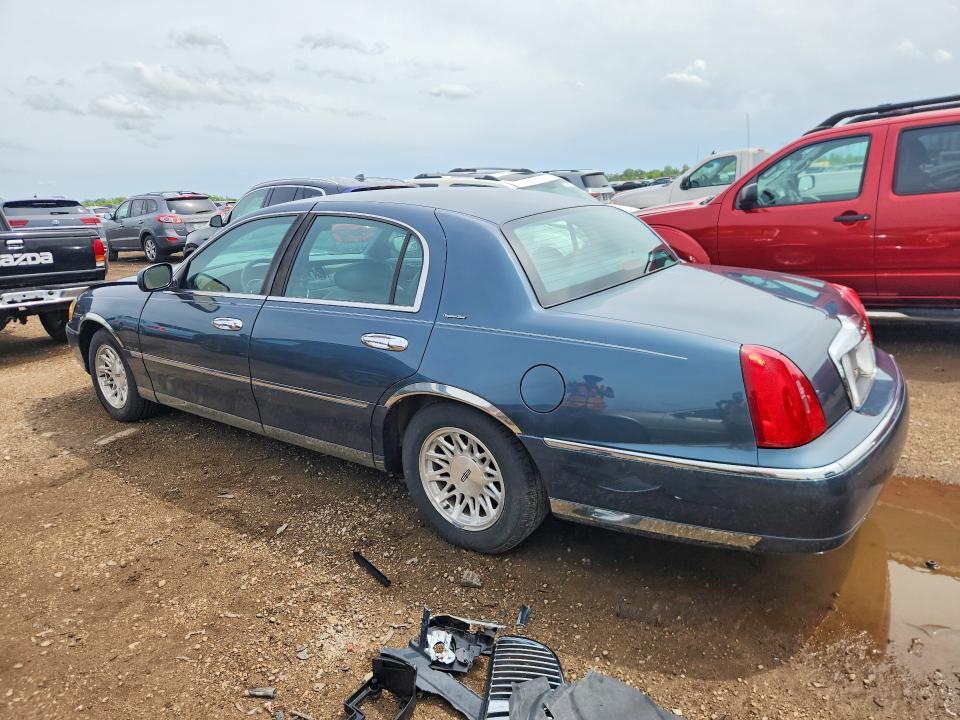 1998 Lincoln Town car Signature