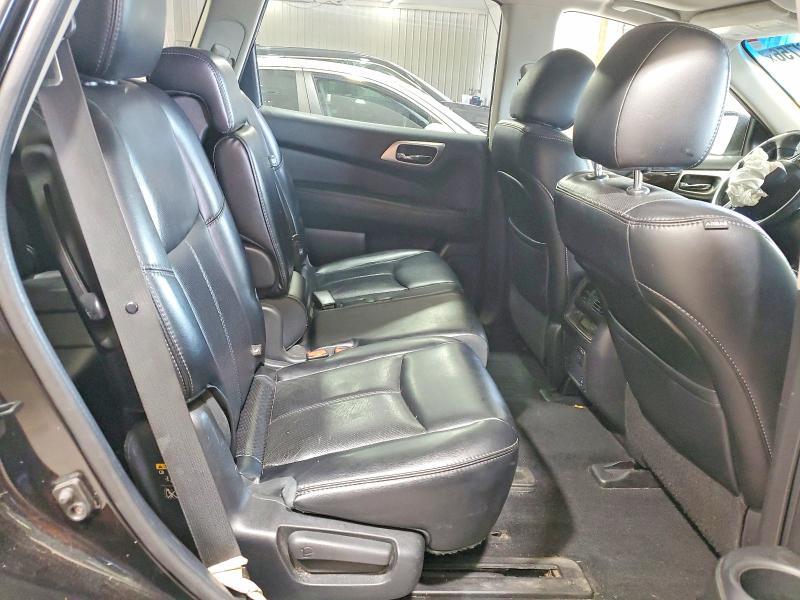 2015 Nissan Pathfinder Platinum