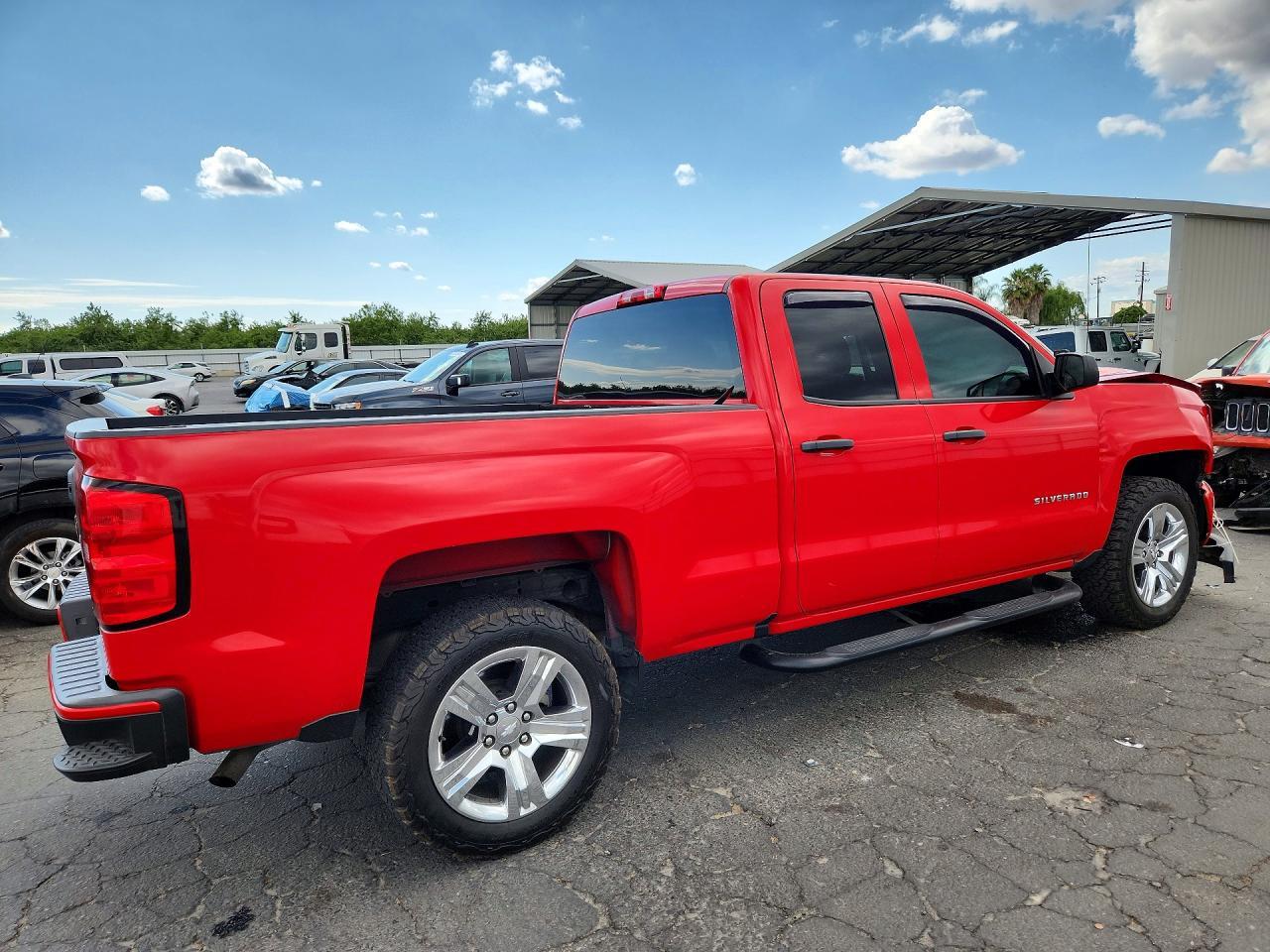 2018 Chevrolet Silverado C1500 Custom