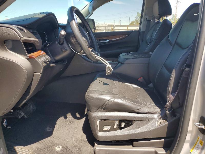 2016 Cadillac Escalade esv Luxury