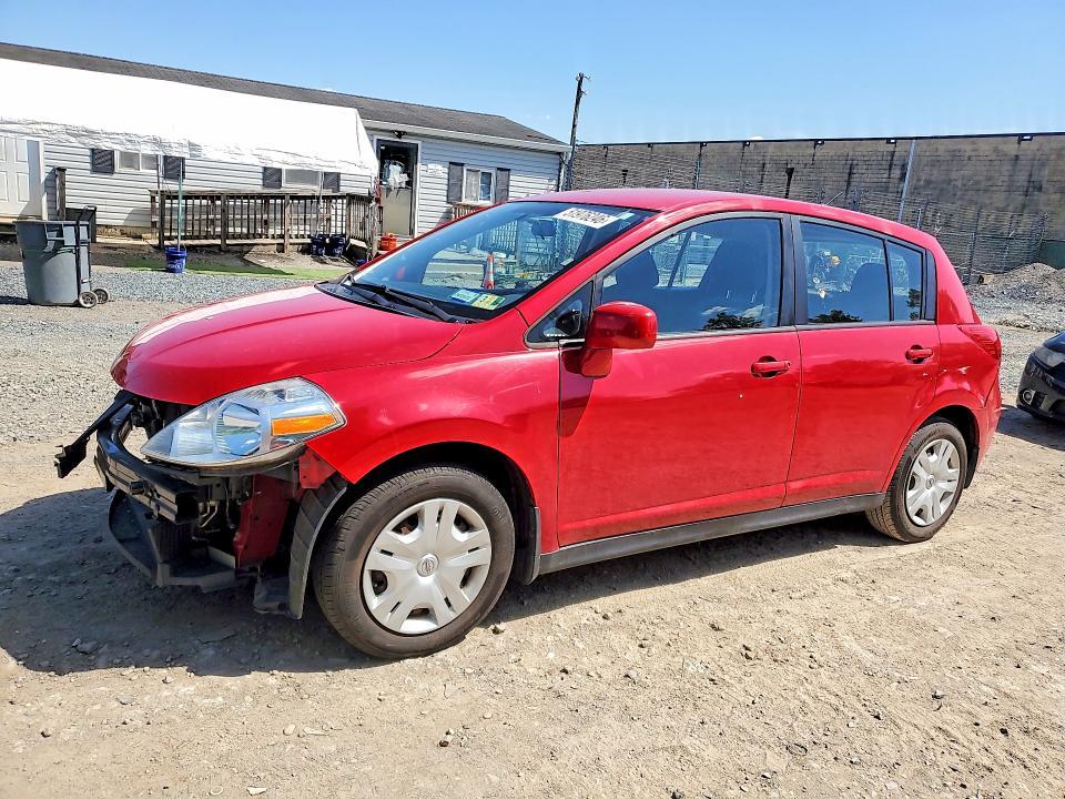 2011 Nissan Versa 1.8 s