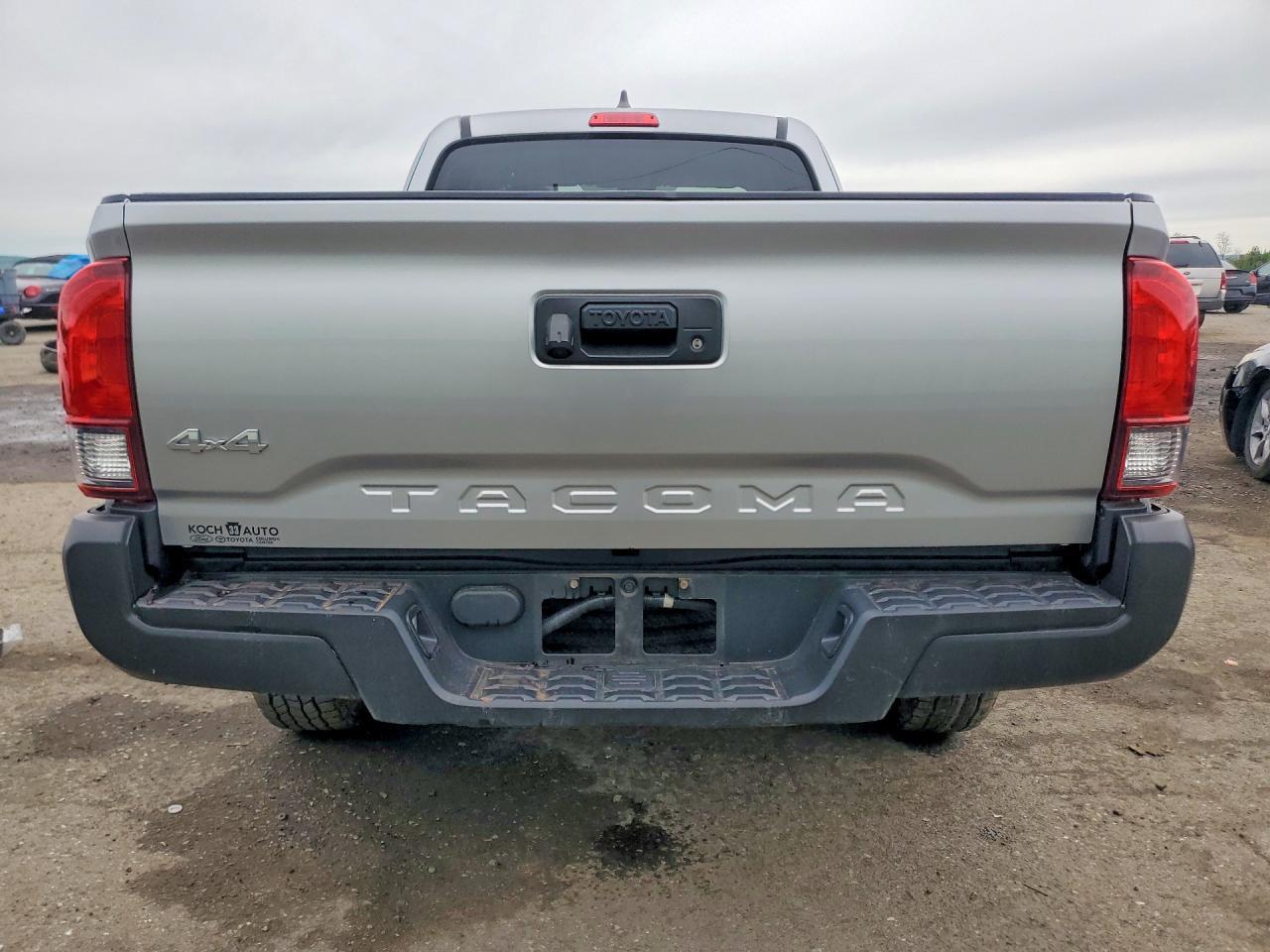 2022 Toyota Tacoma SR