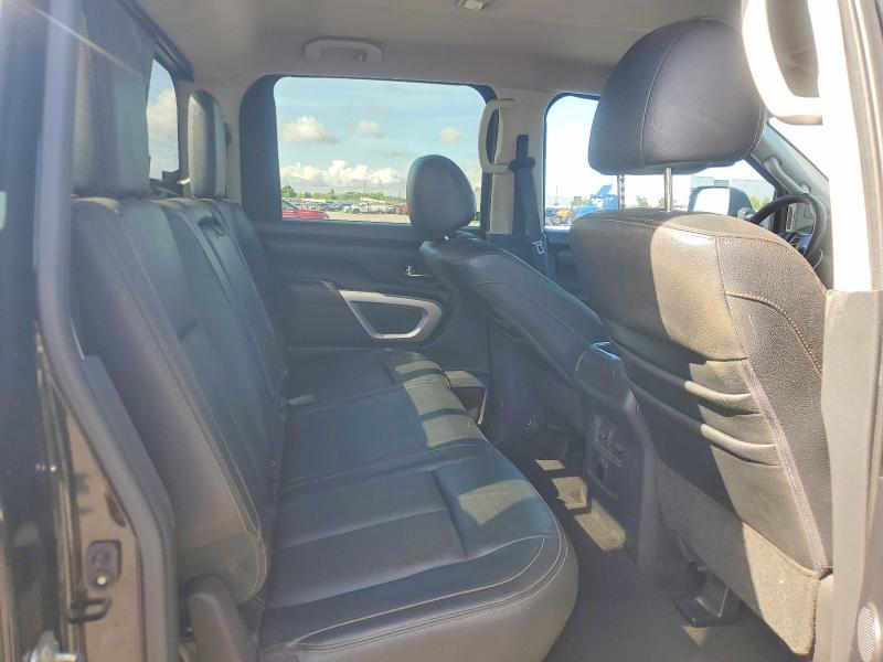 2017 Nissan Titan XD SL