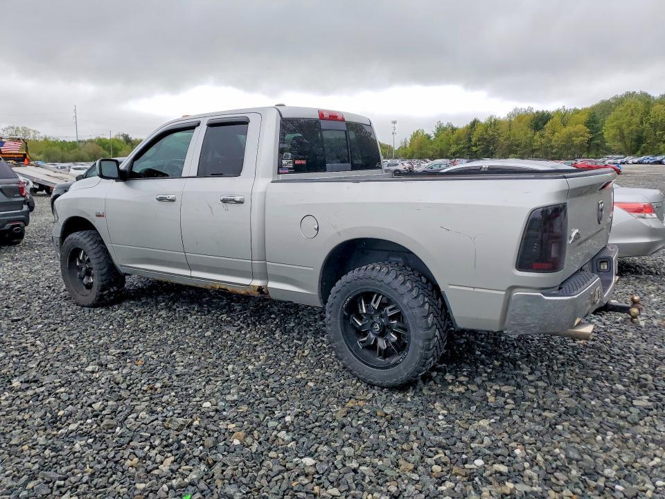 2015 Dodge RAM 1500 SLT
