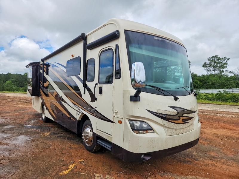 2015 Freightliner Chassis XC