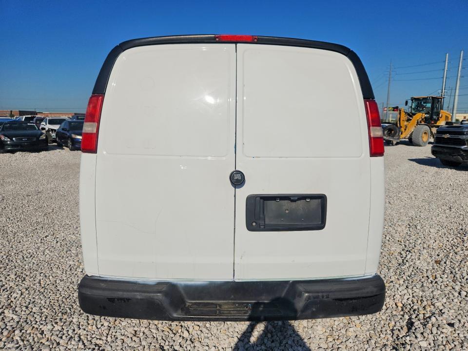 2017 Chev Express G3500