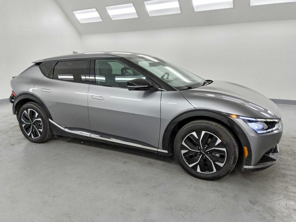 2024 KIA EV6 Wind