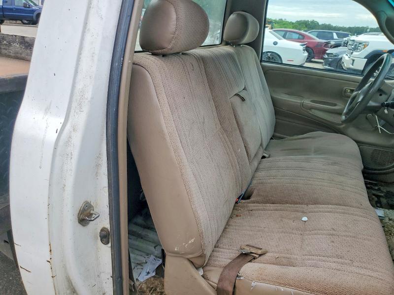 2001 Toyota Tundra Base