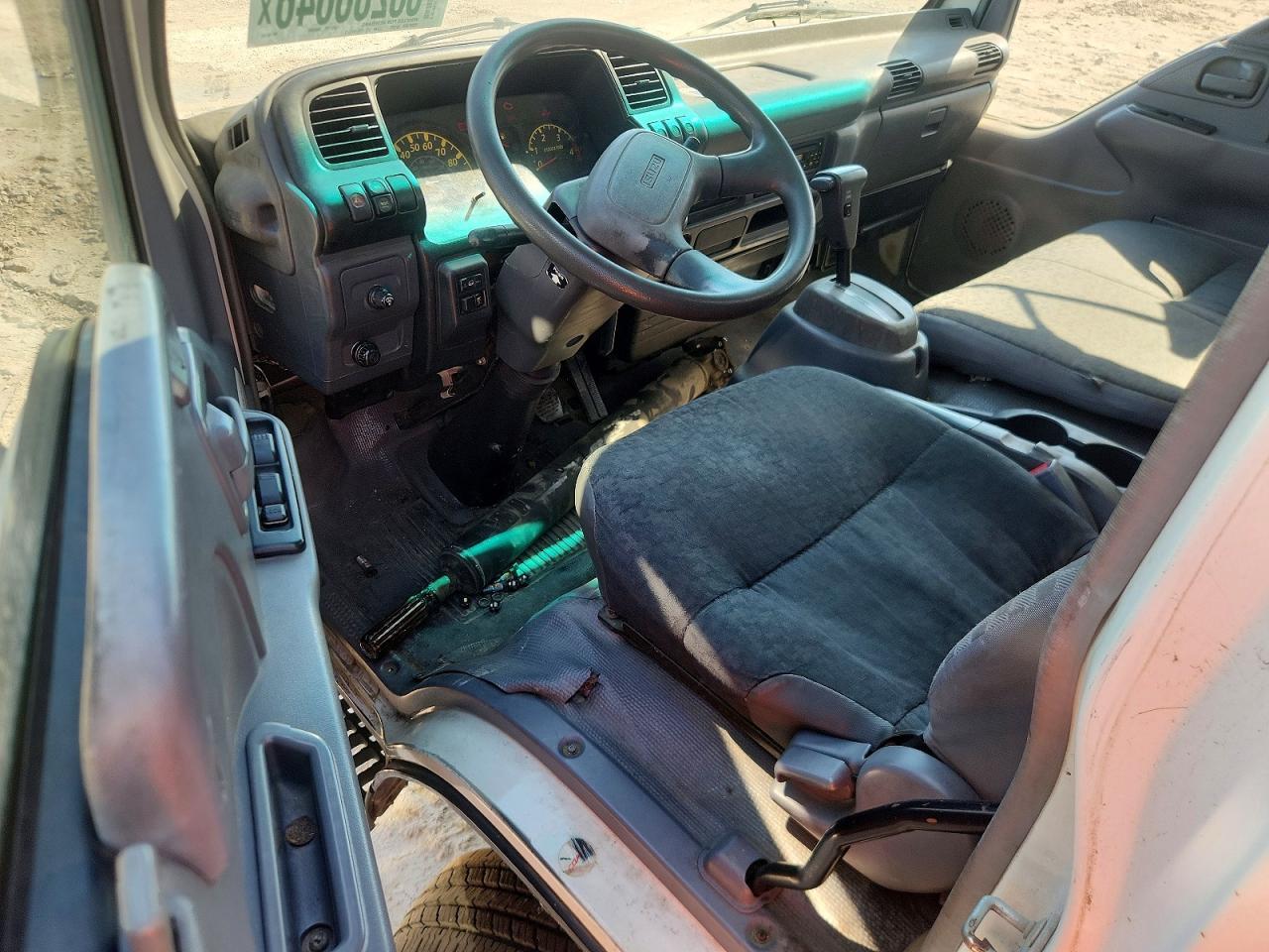 2007 Isuzu NPR BOX Truck