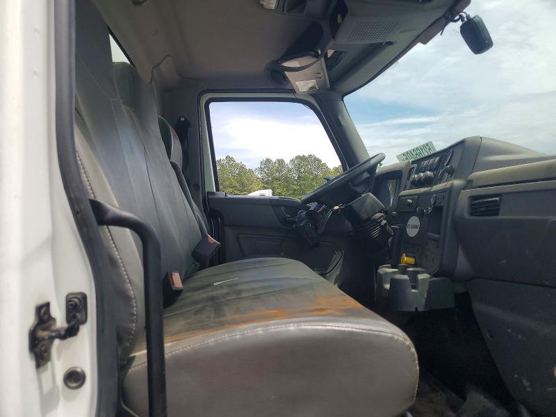2024 International MV607 BOX Truck