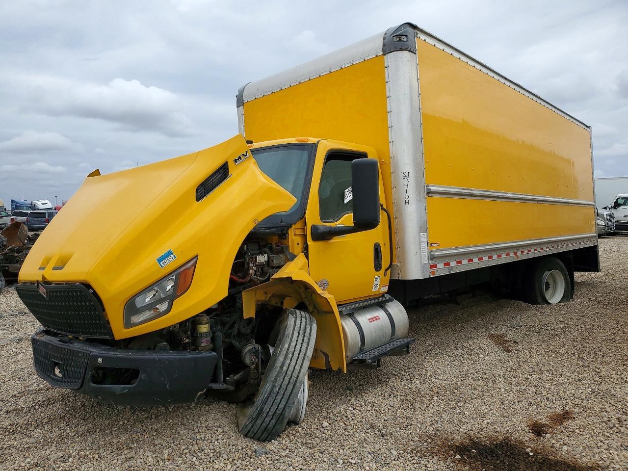 2023 International MV607 BOX Truck
