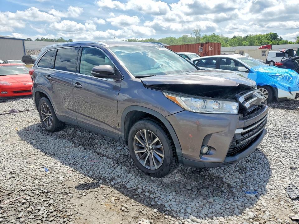 2019 Toyota Highlander xle