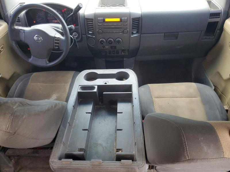 2004 Nissan Titan XE