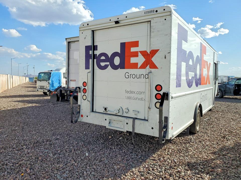 2019 Ford E450 Delivery Truck