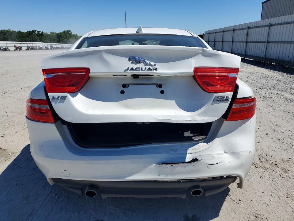2017 Jaguar Xe Premium
