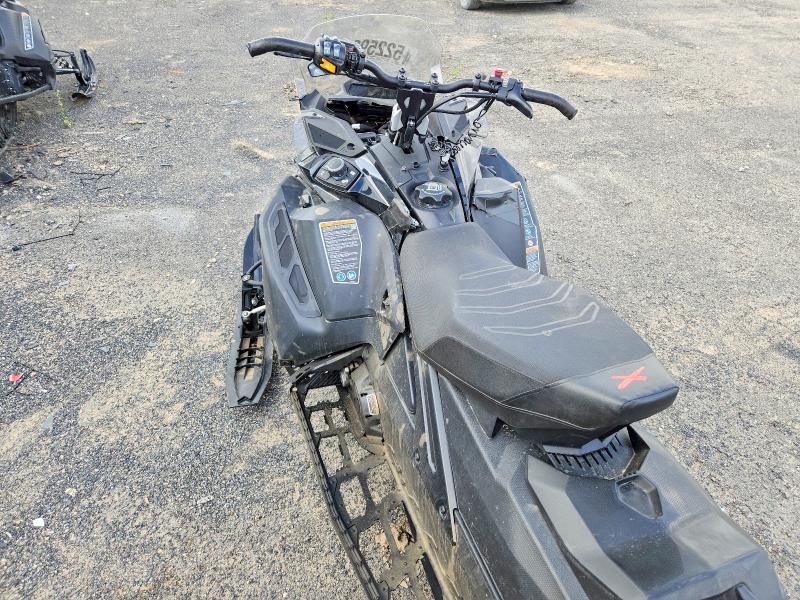 2022 Skidoo Backcountry X 850 E