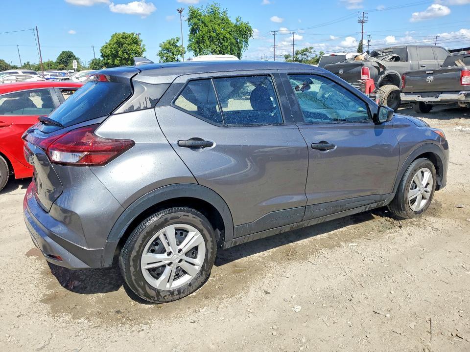 2024 Nissan Kicks s