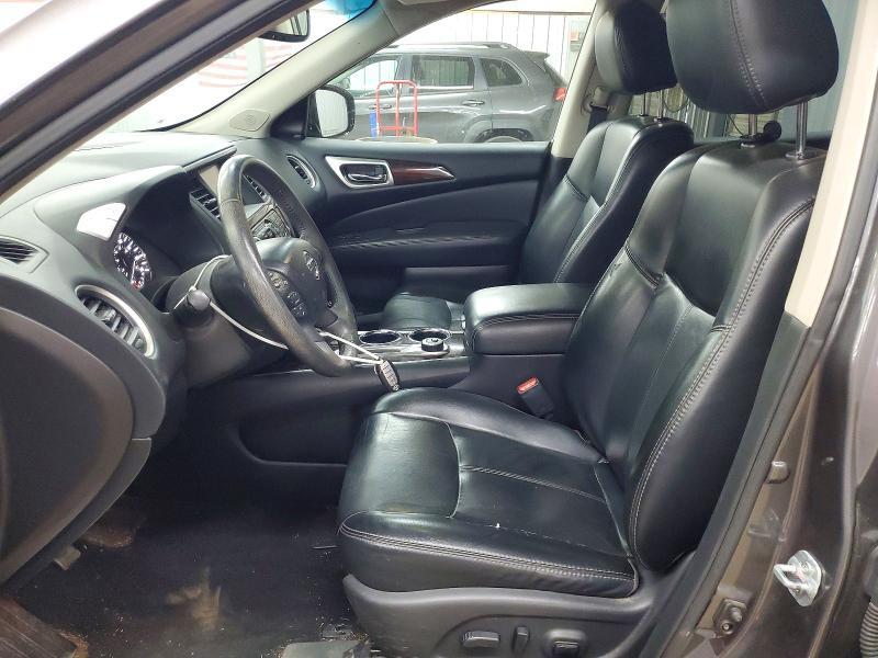 2016 Nissan Pathfinder sl