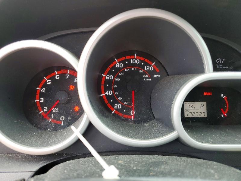 2010 Toyota Matrix Base