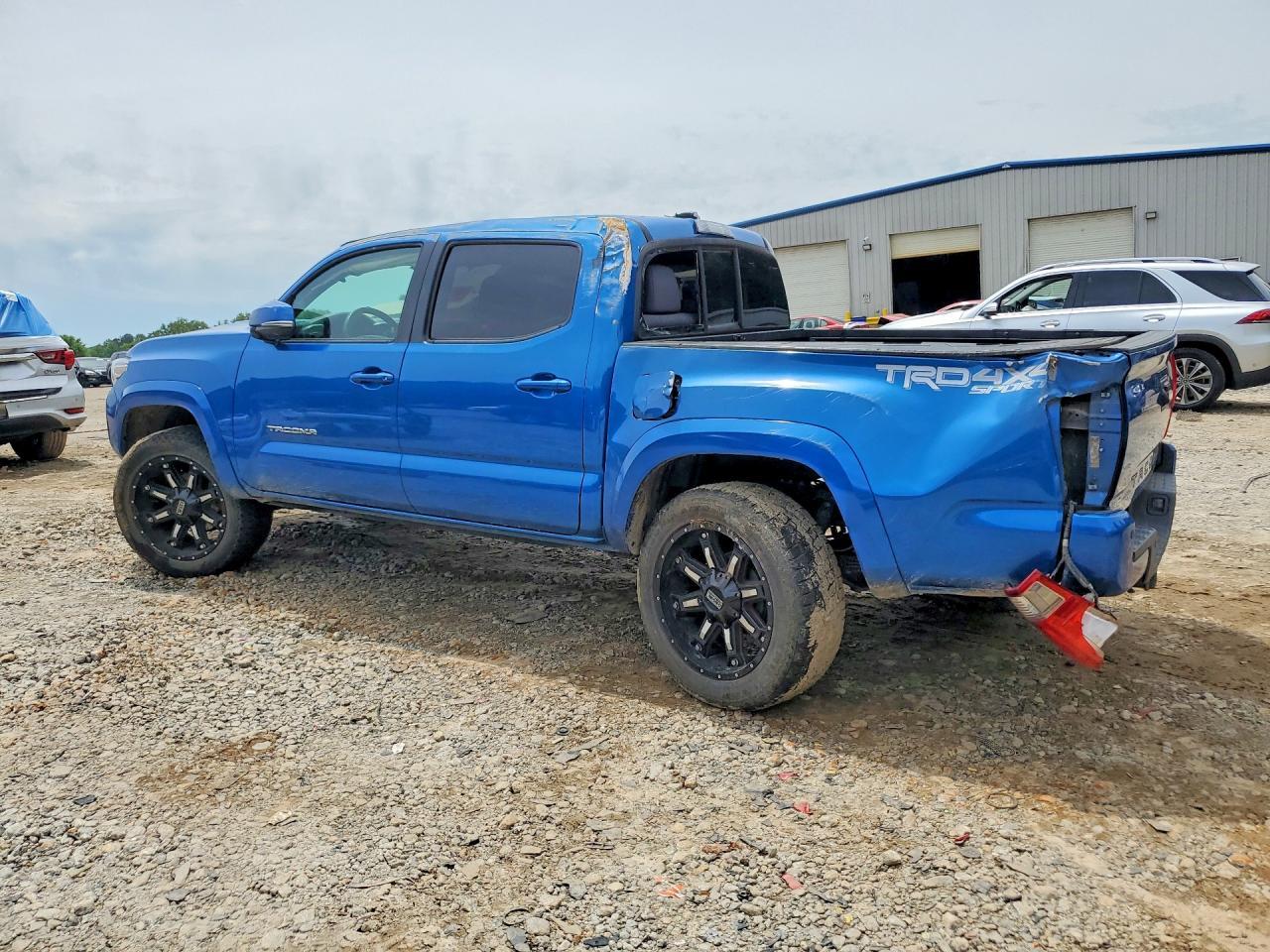 2016 Toyota Tacoma TRD Sport