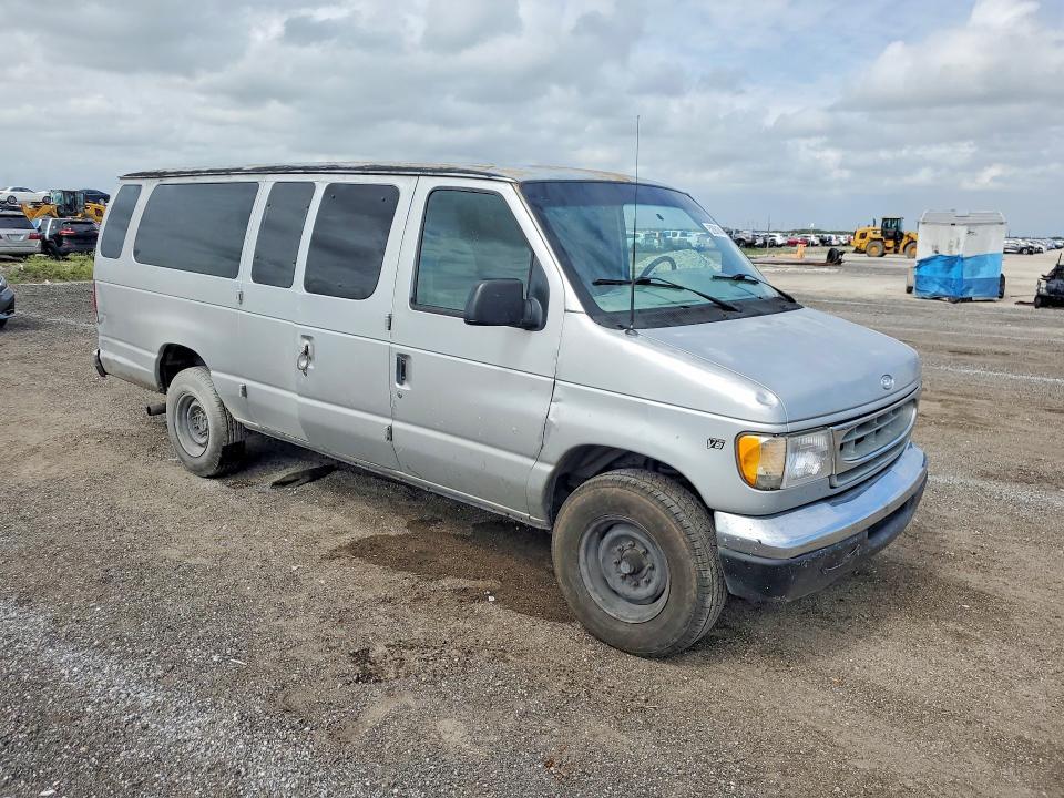 2002 Ford Econoline E350 Super Duty Wagon
