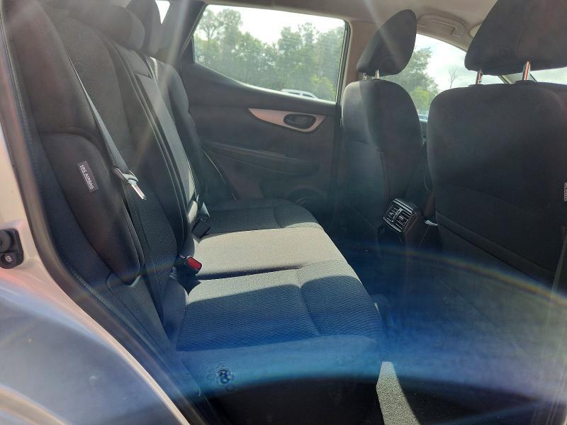 2020 Nissan Rogue Sport s