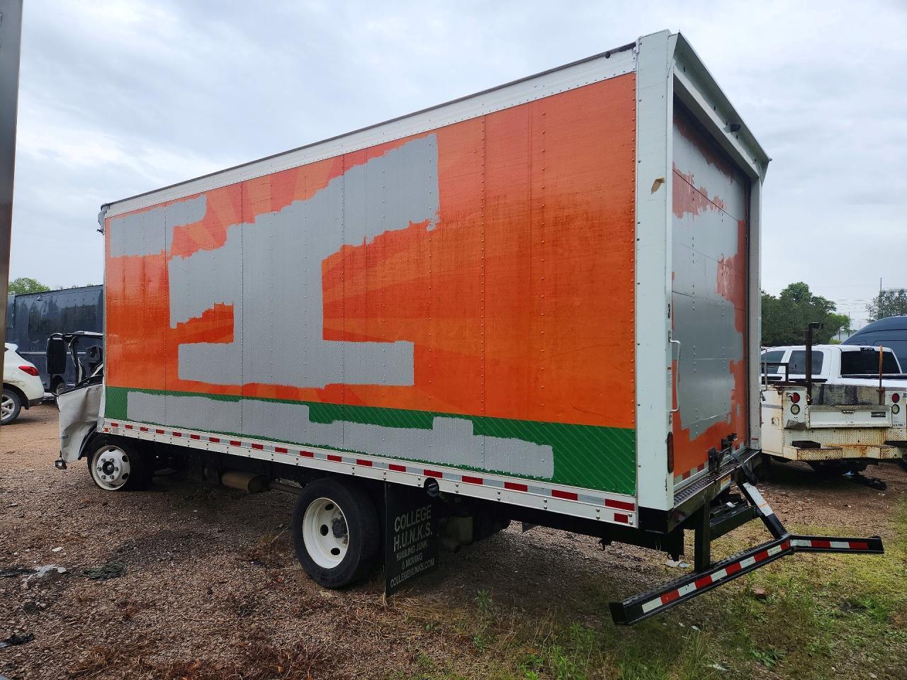 2023 Isuzu NPR HD