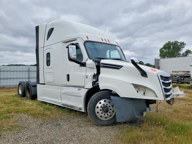 2022 Freightliner Cascadia 126 Semi Truck