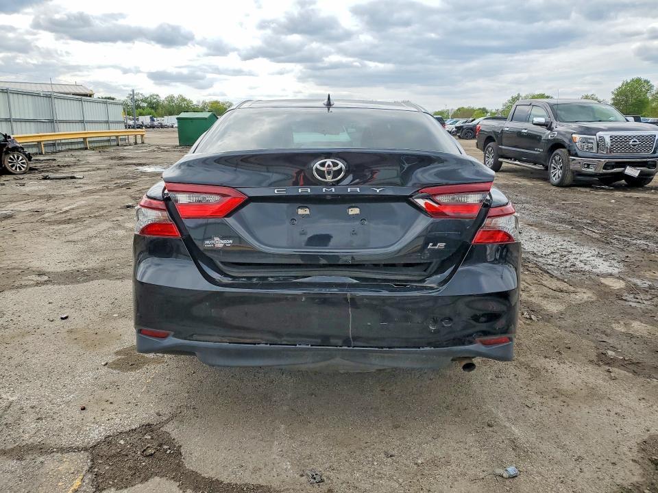 2022 Toyota Camry le