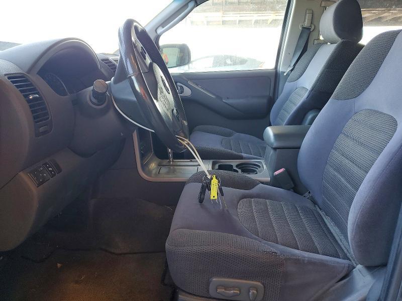 2005 Nissan Pathfinder xe