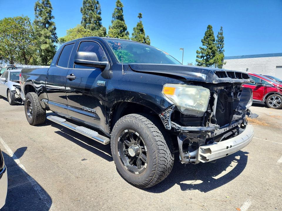 2014 Toyota Tundra SR5